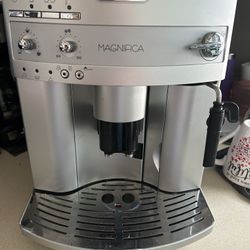 DeLonghi Magnifica ESAM3300