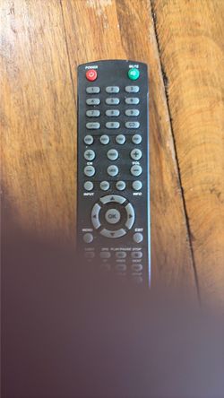 RCR Tv with a xumo steaming box with remote