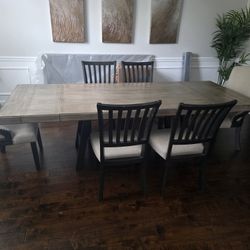 Dinette Table/ 6 Chairs