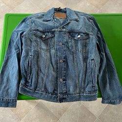 Levi’s men’s/ladies’ Trucker Jackets- new Never Used 