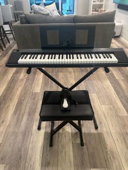 Yamaha piaggero np-12 61 key