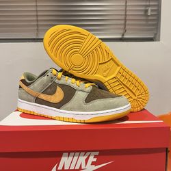 Nike Dunk Low ‘Dusty Olive’ (10.5M/NEW)