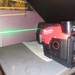 Miluakee Level And Laser