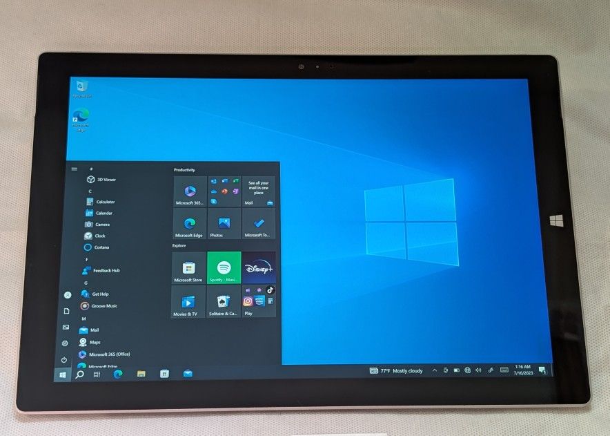 VERY NICE MICROSOFT SURFACE PRO 3 WINDOWS TABLET i3 Processor