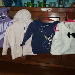 12 MONTHS GIRL CLOTHES 4 PIECES. NO SMOKE,  NO PETS. SEE ALL PICTURES