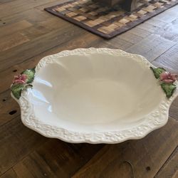 Floral ceramic bowl/dish