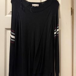 New women’s long sleeves size large