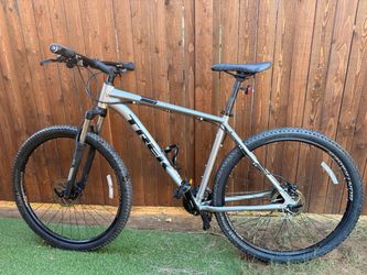 Trek Marlin 5 XL Mountain Bike 29er MTB