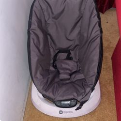 4 Moms Baby Swing 