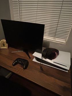 Monitor/PS5/Headset/Controller