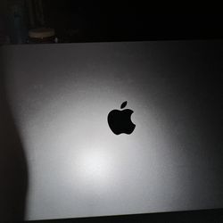 Like new Mac Book air 15inch
