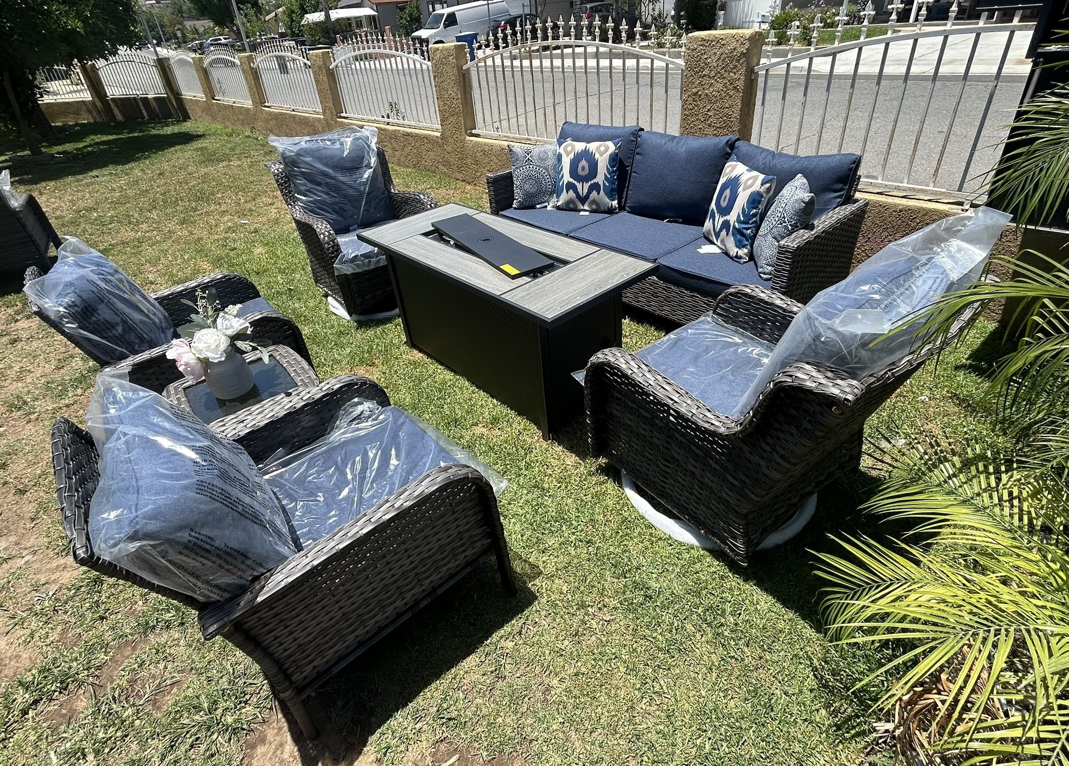 Patio Furniture Set Outdoor New In The Box