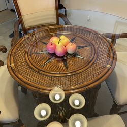 Beautiful Antique Designer Decor. Artificial fruits: 3 pears and 2 apples. Each is individual piece. Sold together. Like new condition. Great bargain.