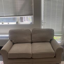 Loveseat 