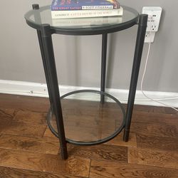 ROUND END TABLE WITH GLASS TOP & BOTTOM