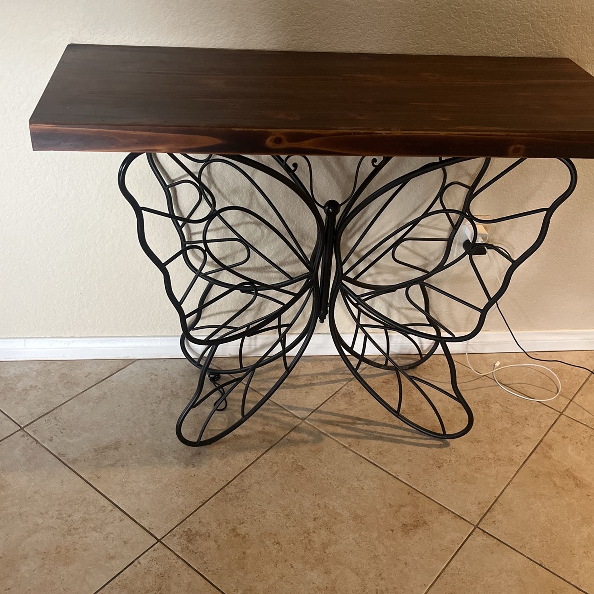 Butterfly Table