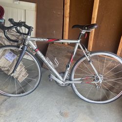 Trek 1000 Bike