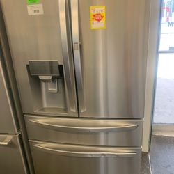 LG LRMDCS 22.5 cu. ft. 4-Door French Door Refrigerator  D