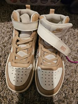 Girl nike