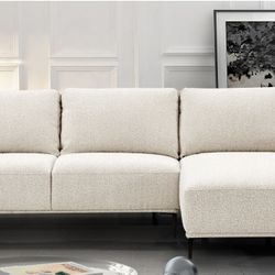 Poly&Bark | Rue Right-Facing Sectional Sofa- Creame White Boucle