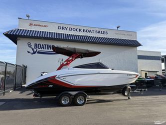 2018 Yamaha Boats 242 X E Series