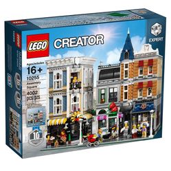 Lego Town Square 