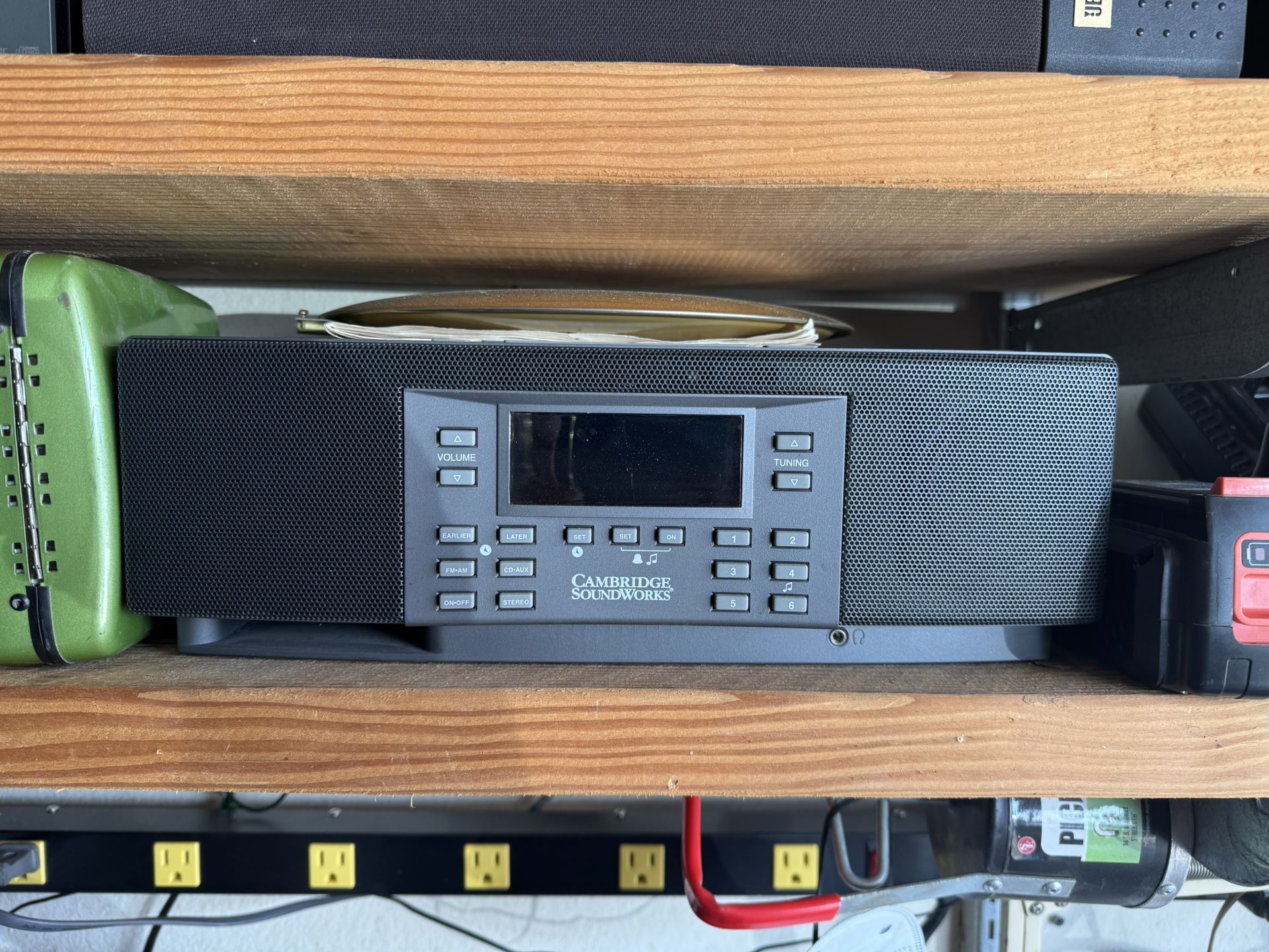 Cambridge Soundworks Stereo