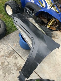 Jeep grand cherokee left side fender