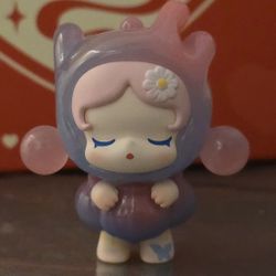 pop mart skullpanda going outing pop bean