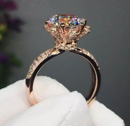 Wedding ring / engagement ring