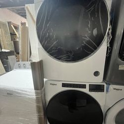 Whirlpool Washer And Dryer (electric)