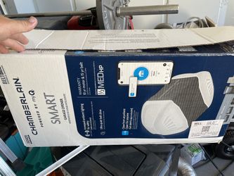 Brand New Chamberlain Garage Door Opener 