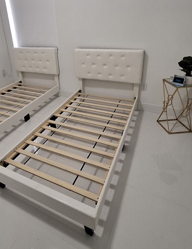 Twin Bed - Cama Twin