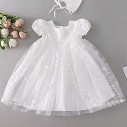 Baby girl Baptism Dress. USED JUST ONCE. EXCELLENT CONDITION