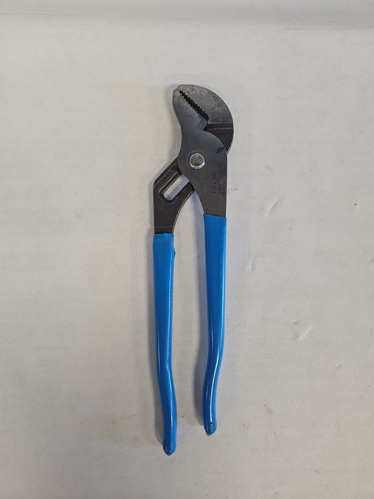 Channel Lock 420  9-1/2" Straight Jaw Pliers 816195-16