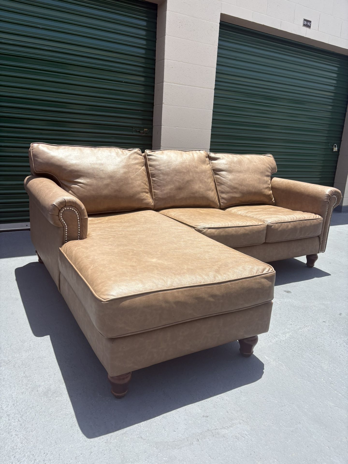 Leather Sectional Couch 🛻Delivery Available🛻