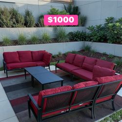 New inbox patio set with cushions (we finance and deliver)
