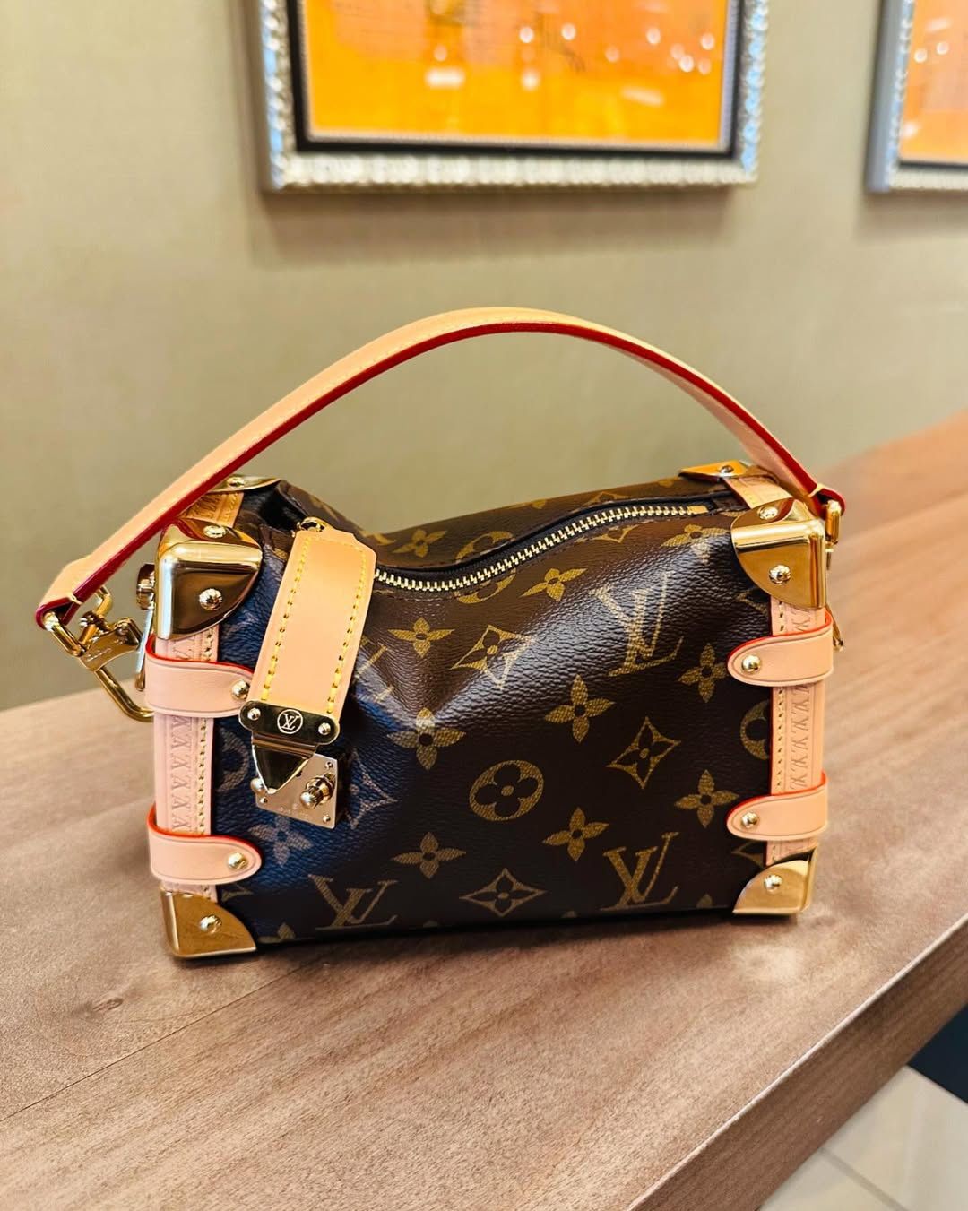 LOUIS VUITTON Side Trunk