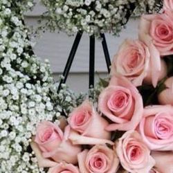 Arreglos Florales/ Floral Arrangements