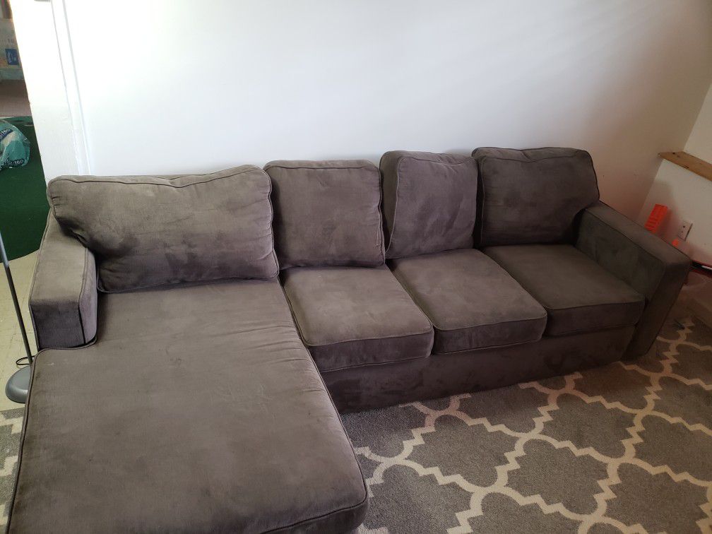 Couch with chaise