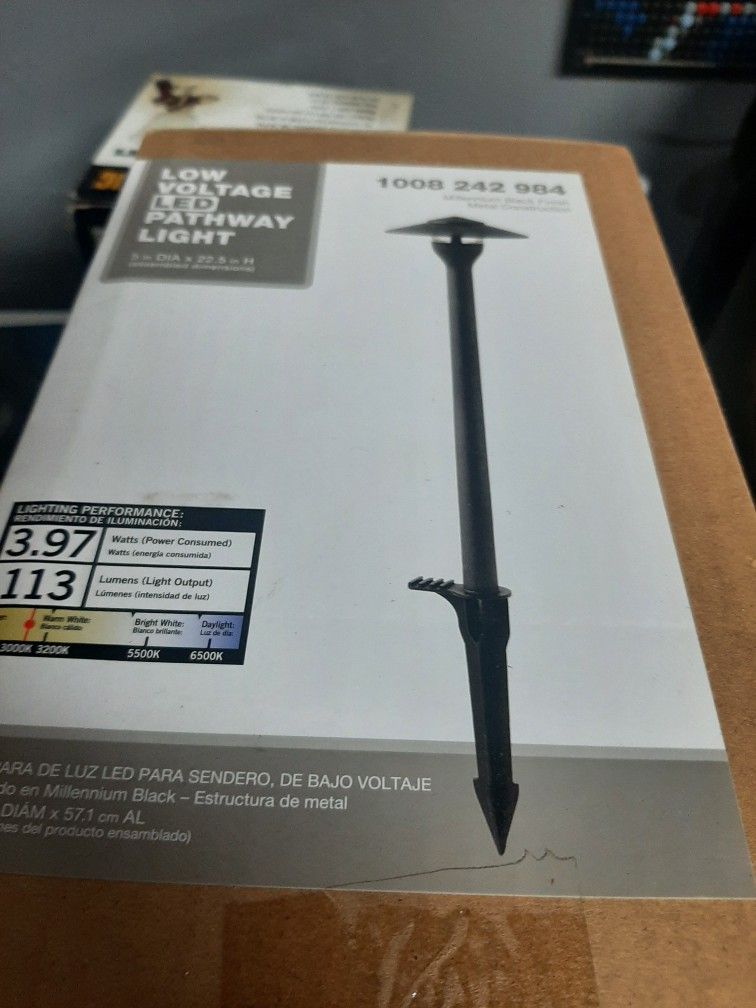 2 pathway lights new.