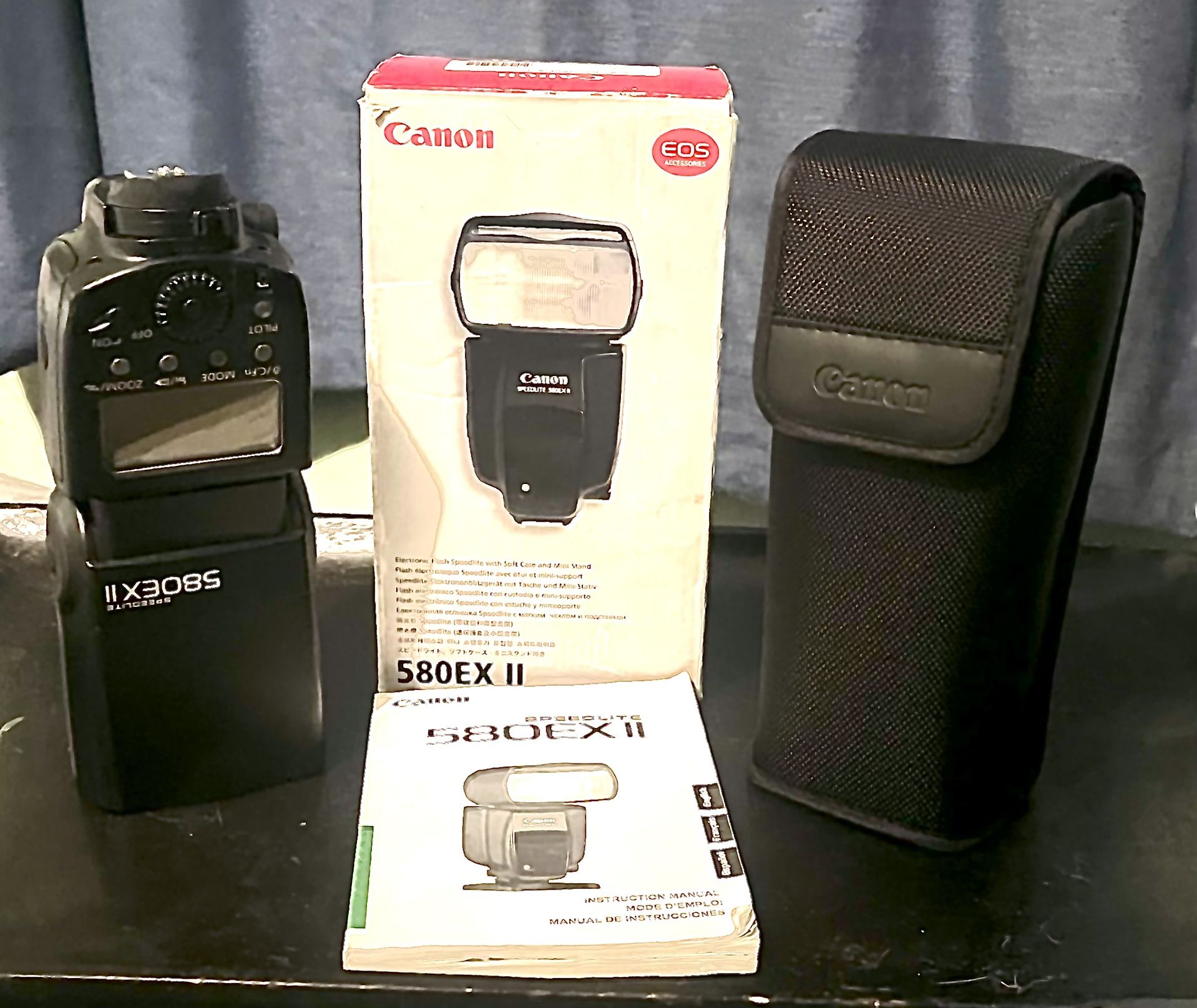 Canon Speedlite 580EX II Electronic Flash