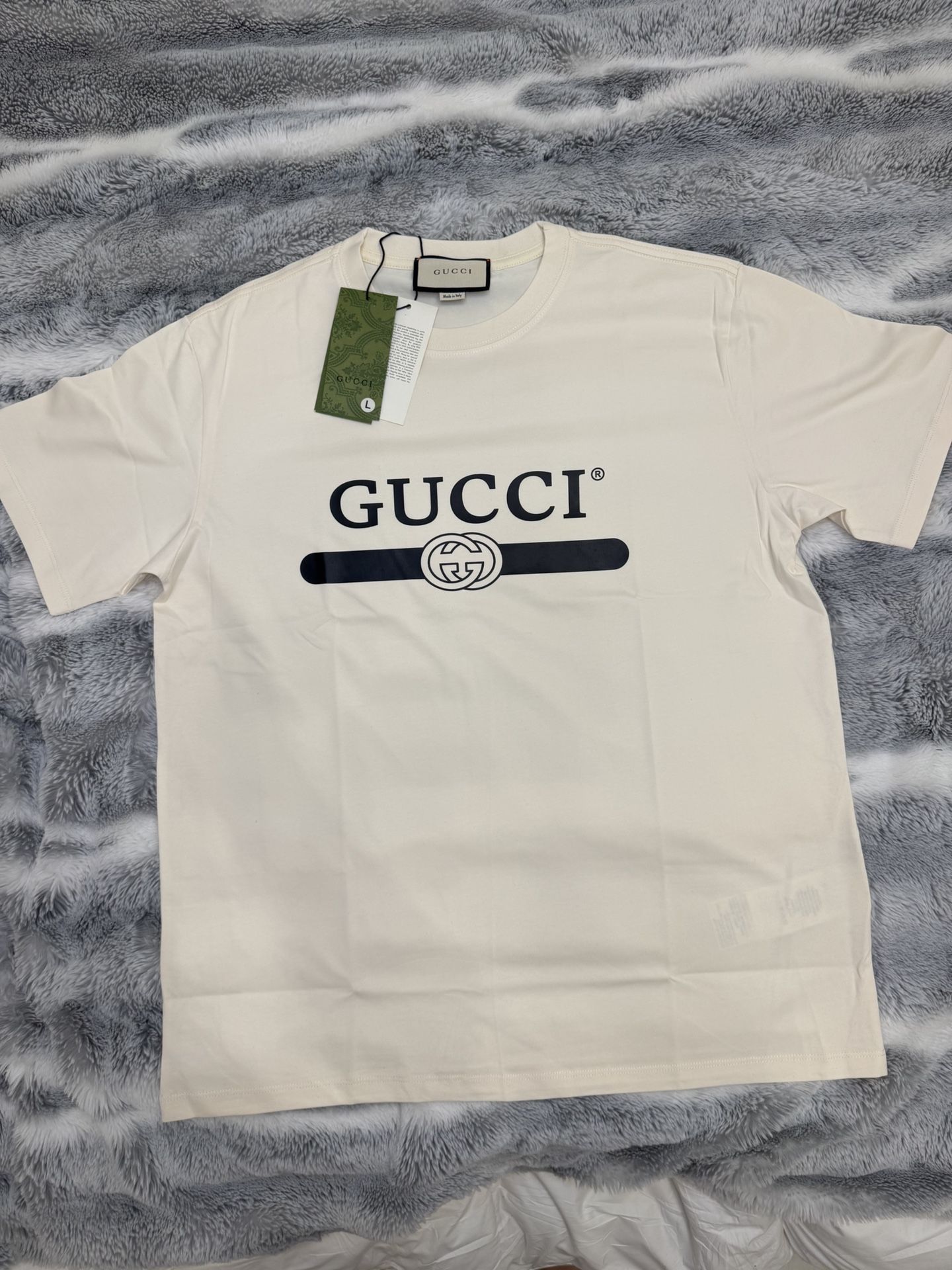 NEW GUCCI DESIGNER SHIRT 2024 SEASON. Sizes : Medium , Large ππππ₯π₯