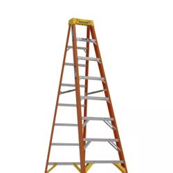 Werner 8 ft. Fiberglass Step Ladder (12 ft. Reach Height) with 300 lb. Load Capacity Type IA Duty Rating