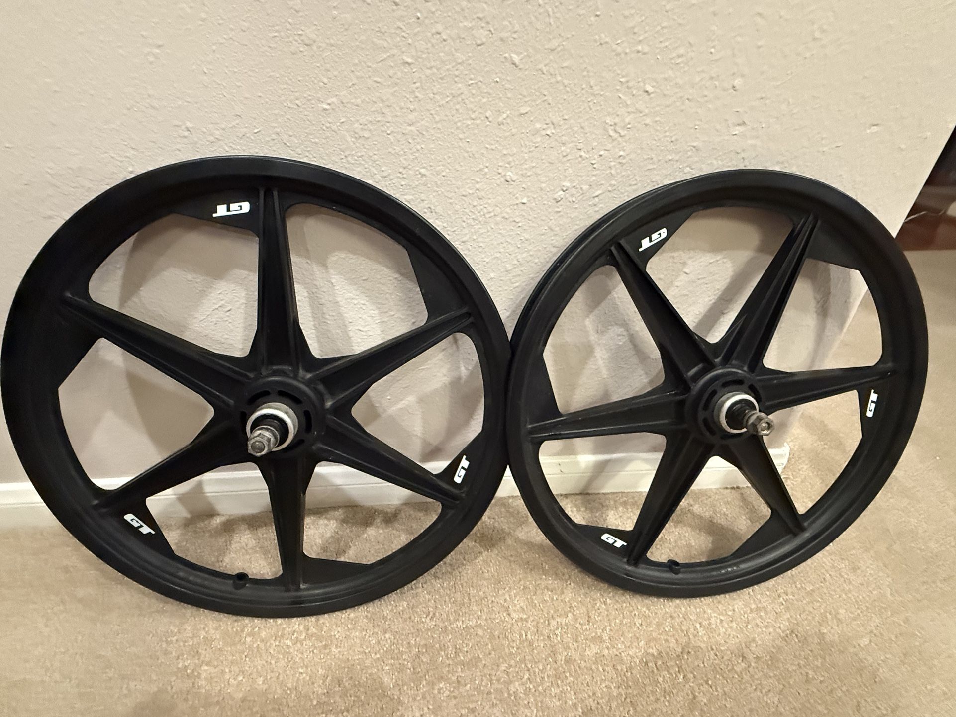 GT Tomahawk BMX Mags Very Nice!!! performer Dyno