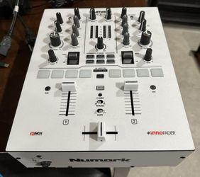 Numark Scratch Mixer