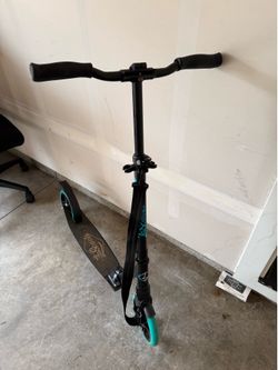 LaScoota Kick Scooter for Adults & Teens
