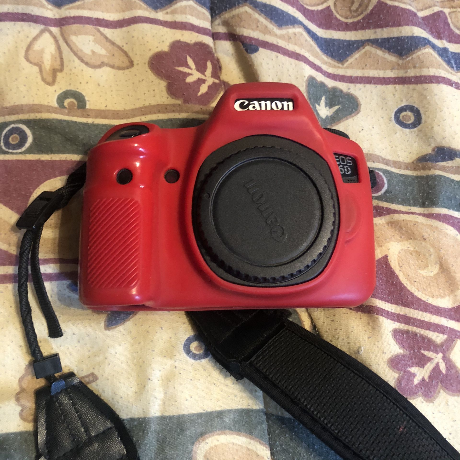 Canon 6D body only plus extras