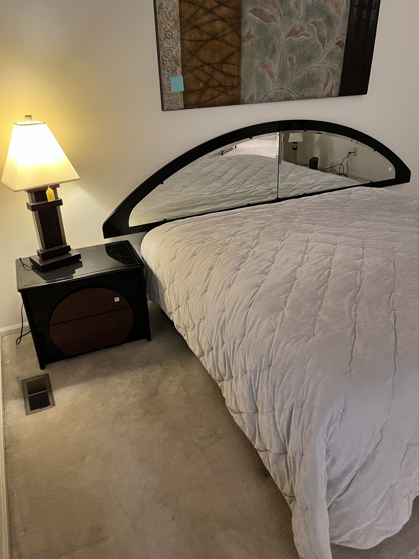 King Size Headboard With Mirror And Stand 