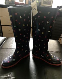 Brand new rain boots